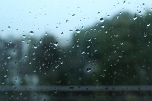 引越しの天候悪い場合、どう対応すればいい？