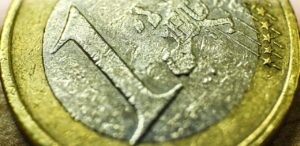 引越し後の銀行やクレジットカードの住所変更はどうすればいい？